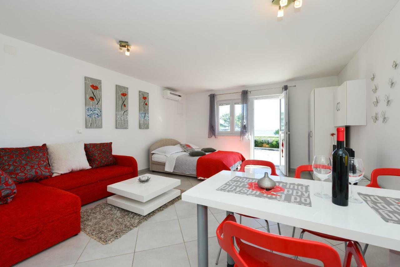 Apartments L&M Vir Bagian luar foto